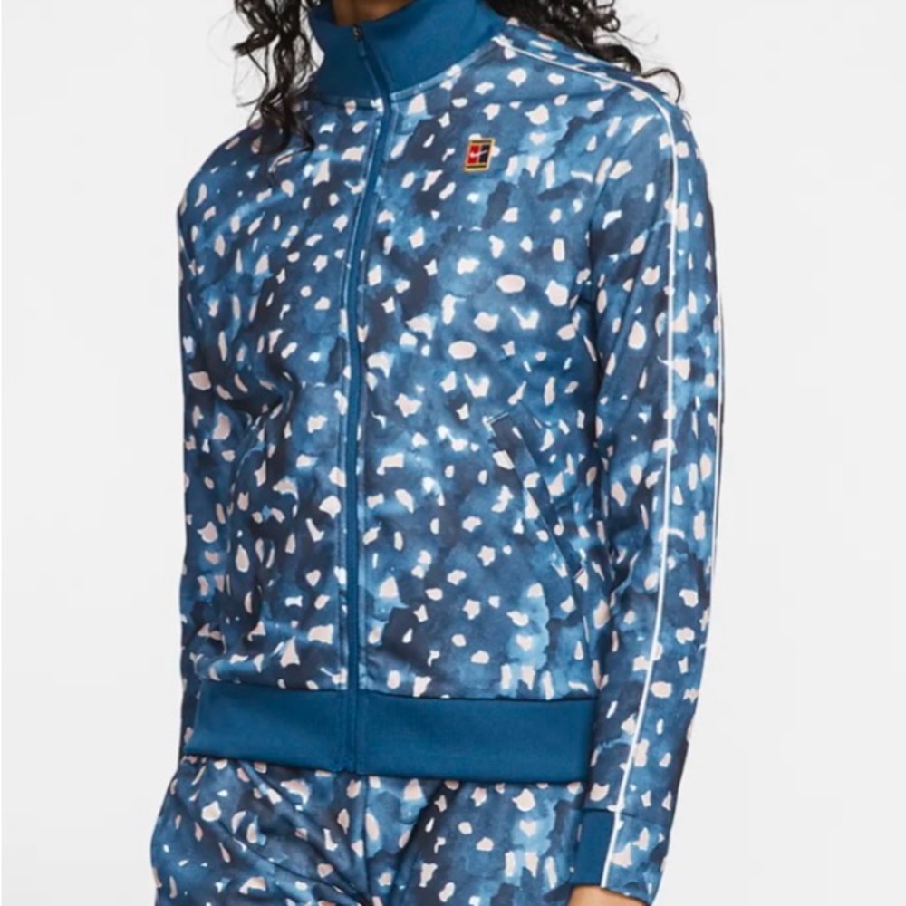 The NikeCourt Tennis Jacket - Size Small - EUC - Dry-Fit